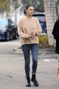 Mila-Kunis--Seen-out-with-a-friend-in-Los-Angeles-27.jpg