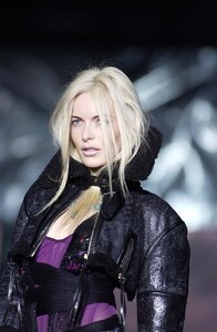 Rie f03cavalli-07  vlq.jpg