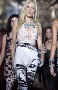 Rie f03cavalli-30-line.jpg