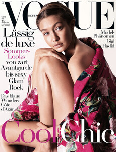 VogueGermanyMay2016(00).thumb.jpg.797c10b185287912385617ca72fcb7d0.jpg
