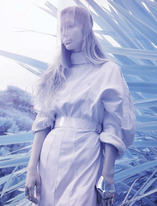 VogueItalia-Marzo2016-1525.thumb.png.7c758ee19f11e497cc0fdc086e80a107.png