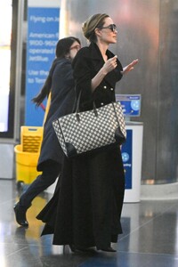 angelina-jolie-arrives-at-jfk-airport-in-new-york-09-25-2023-1.jpg
