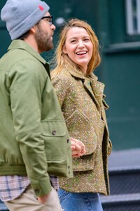 blake-lively-and-ryan-reynolds-out-in-new-york-city-11-10-2023-2.jpg