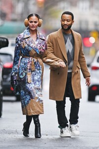 chrissy-teigen-and-john-legend-arrives-at-rockefeller-center-in-new-york-12-27-2023-5.jpg
