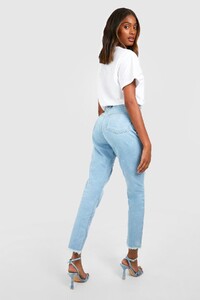 female-lightblue-basic-frayed-hem-super-distressed-skinny-jeans.thumb.jpg.3864df34b47c7b449715ee9e59a04b4e.jpg
