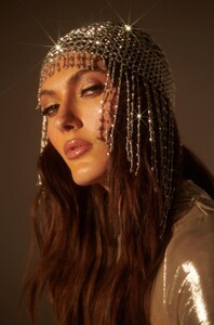 glam-life-beaded-headpiece_silver_inf_1_1.thumb.jpg.f3b624ae57bbe5b093ff736c1ac6f9d1.jpg