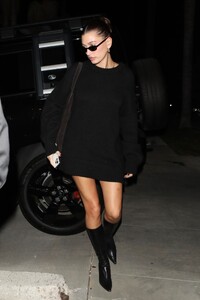 hailey-rhode-bieber-at-sushi-park-in-west-hollywood-11-29-2023-0.jpg