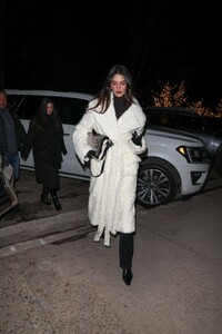 kendall-jenner-arrives-at-catch-steakhouse-in-aspen-12-17-2023-0.jpg