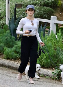 lucy-hale-out-hikings-with-her-dogs-in-studio-city-11-18-2023-1.jpg