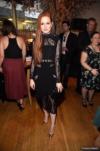 madelaine-petsch-19-mai-2016-CW-upfront-party-riverdale_28329.jpg