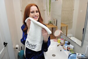 madelaine-petsch-biore-skincare-2018_28629.jpg