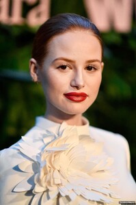 madelaine-petsch-max-mara-event-00003.jpg