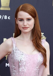 madelaine-petsch-mtv-awards-00004.jpg