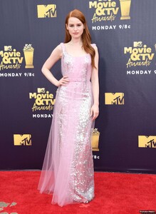 madelaine-petsch-mtv-awards-00006.jpg