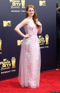 madelaine-petsch-mtv-awards-00064.jpg
