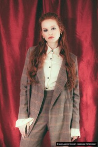 madelaine-petsch-photoshoot-june-2017-007.jpg