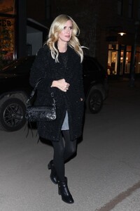nicky-hilton-leaves-kemo-sabe-in-aspen-12-16-2023-4.jpg