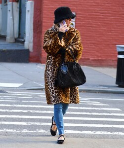 nicky-hilton-out-and-about-in-new-york-12-19-2023-1.jpg