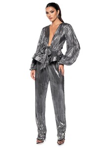 noel-pleated-tie-front-metallic-peplum-blouse-in-silver_silver_3_3.thumb.jpg.51109918a35a08ba326fa8cae111b98f.jpg