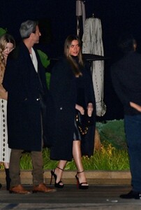 sofia-vergara-on-a-dinner-date-with-justin-saliman-a-nobu-in-beverly-hills-12-23-2023-1.jpg