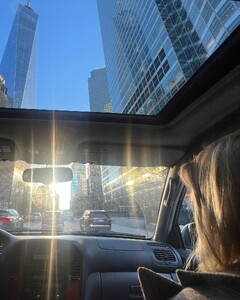 [2024.01.02] stellamaxwell_416157341_813921137412467_7986436629424346558_n.jpg