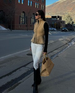 [2024.01.06] kelseymerritt_416885258_18411362209039208_8294096789534982173_n.jpg