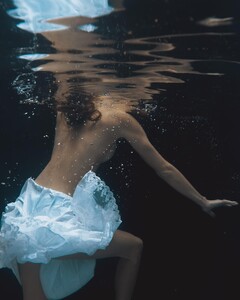 [2024.01.09] phoebefitz_418036573_7035198116559798_6999640977862543573_n.jpg