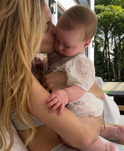 [2024.01.19] katelove_420630671_18411083422054296_5251624817945006868_n.jpg