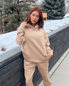 [2024.01.26] ariannyceleste_423537355_18414647455023607_1327982139215273895_n.jpg