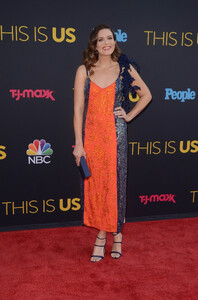 52686347_picturepub_mandymoore_26sep2017_thisisus-99.jpg