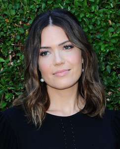 53655341_picturepub_mandymoore_08oct2017_rapefoundationbrunch-25.jpg