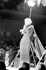 Eva_Gaultier_FW1992_06.jpg