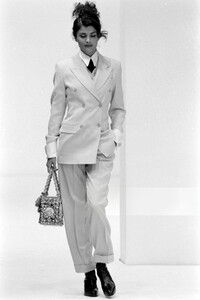 Helena_Dolce_Gabbana_FW1992_02.jpg