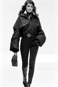 Helena_Dolce_Gabbana_FW1992_14.jpg
