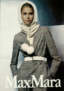 McDean_Max_Mara_Fall_Winter_2005_06_02.thumb.png.ad2d5b6f9de5b80934ad83008f44a677.png