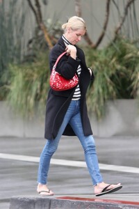 Nicky-Hilton---Spotted-exiting-Madeo-on-the-Iconic-Sunset-Strip-in-Los-Angeles-38.jpg