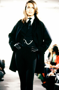 Ralph-Lauren-FW-92-4.thumb.jpg.c313f1ef3fe31c0c54bab54f4d0354c2.jpg
