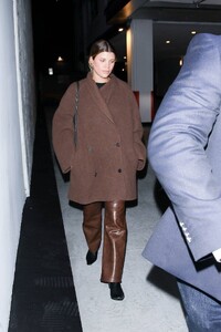 Sofia-Richie---Wearing-a-large-coat-to-dinner-with-friends-in-Beverly-Hills-12.jpg