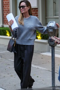 angelina-jolie-out-in-los-angeles-01-19-2024-3.jpg