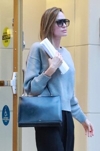 angelina-jolie-out-in-los-angeles-01-19-2024-7.jpg
