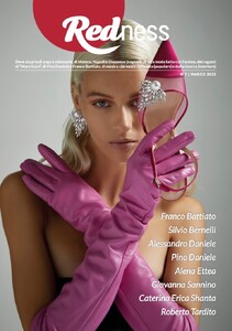 copertina-redness-marzo-def..thumb.jpg.39e6fe2a26a15fa8bbd04be0852d11dd.jpg
