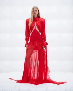 david-koma-pre-fall-2024-collection-is-filled-with-dramatic-elegance-41.thumb.webp.1a148a92d2fcba2dec323b6d5a0c4aef.webp