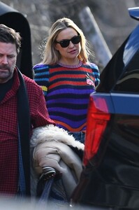 kate-hudson-outside-the-view-studios-in-new-york-01-04-2023-6.jpg