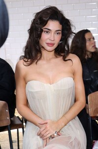 kylie-jenner-at-the-jean-paul-gaultier-haute-couture-show-in-paris-01-24-2024-4.jpg