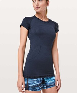 lululemon-swiftly-tech-short-sleeve-crew-20y-collection-true-navy-black-032604-240690.jpg