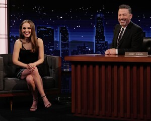 natalie-portman-at-jimmy-kimmel-live-in-nyc-01-11-2024-2.jpg