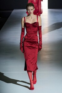 00072-dolce-e-gabbana-fall-2023-ready-to-wear-credit-gorunway.thumb.jpg.f713e2feff7197bb0bdb756905ee2bec.jpg