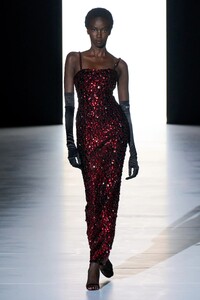 00075-dolce-e-gabbana-fall-2023-ready-to-wear-credit-gorunway.thumb.jpg.9ff8b899a2c0930f9965512ddfd54f36.jpg