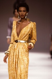 Amalia_Yves_Saint_Laurent_SS1989_08.jpg