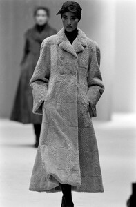 Ann_Fiona_Scollay_Fendi_FW1988_01.jpg
